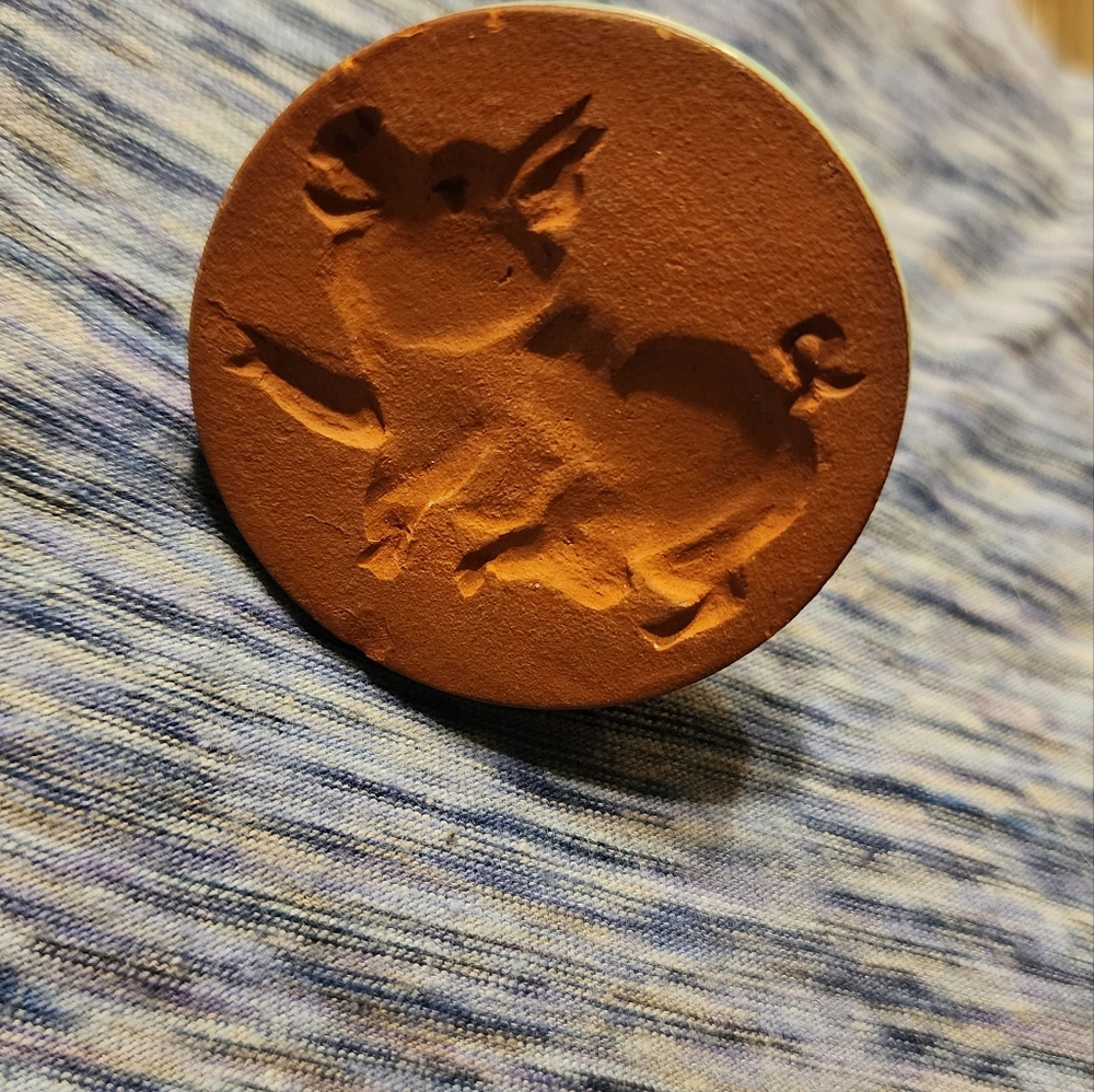 Pig cookie press